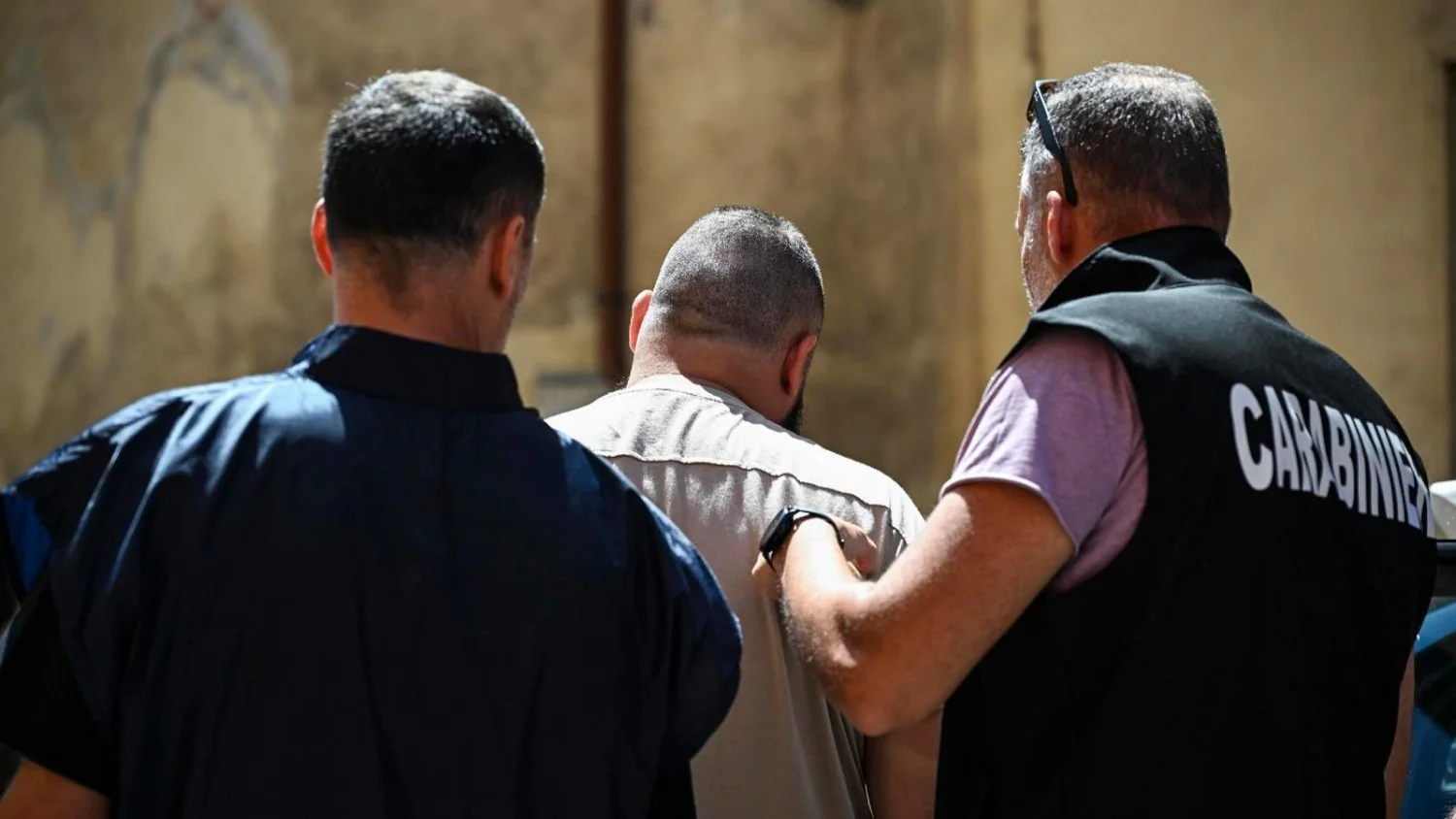 Caso Lavitola: presuntos executores do atentado a Sigfrido Ranucci prestam depoimento em Rebibbia; defesa rejeita agravante mafiosa