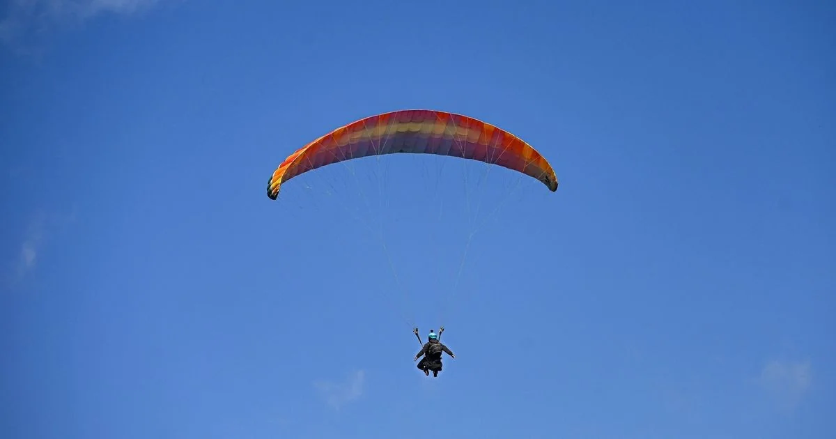 Ceuta: migrante morre ao cair de parapente ao tentar entrar na cidade