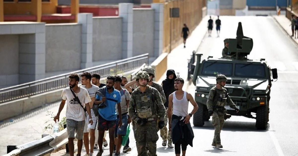 Crise em Ceuta: repatriações avançam após entrada de 60 mil migrantes; UE convoca reunião de emergência