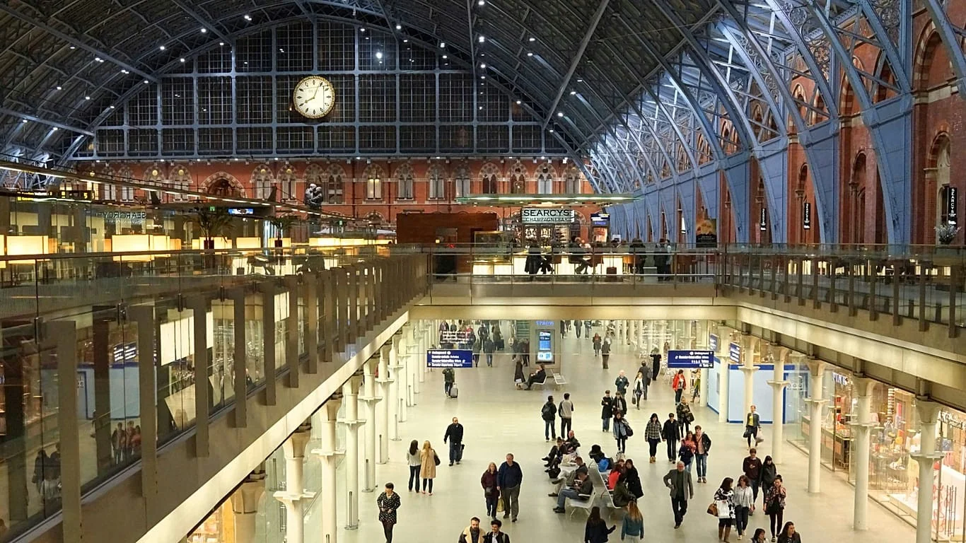 Comboios de alta velocidade entre Londres e Europa a cada 15 minutos — o que muda até 2030
