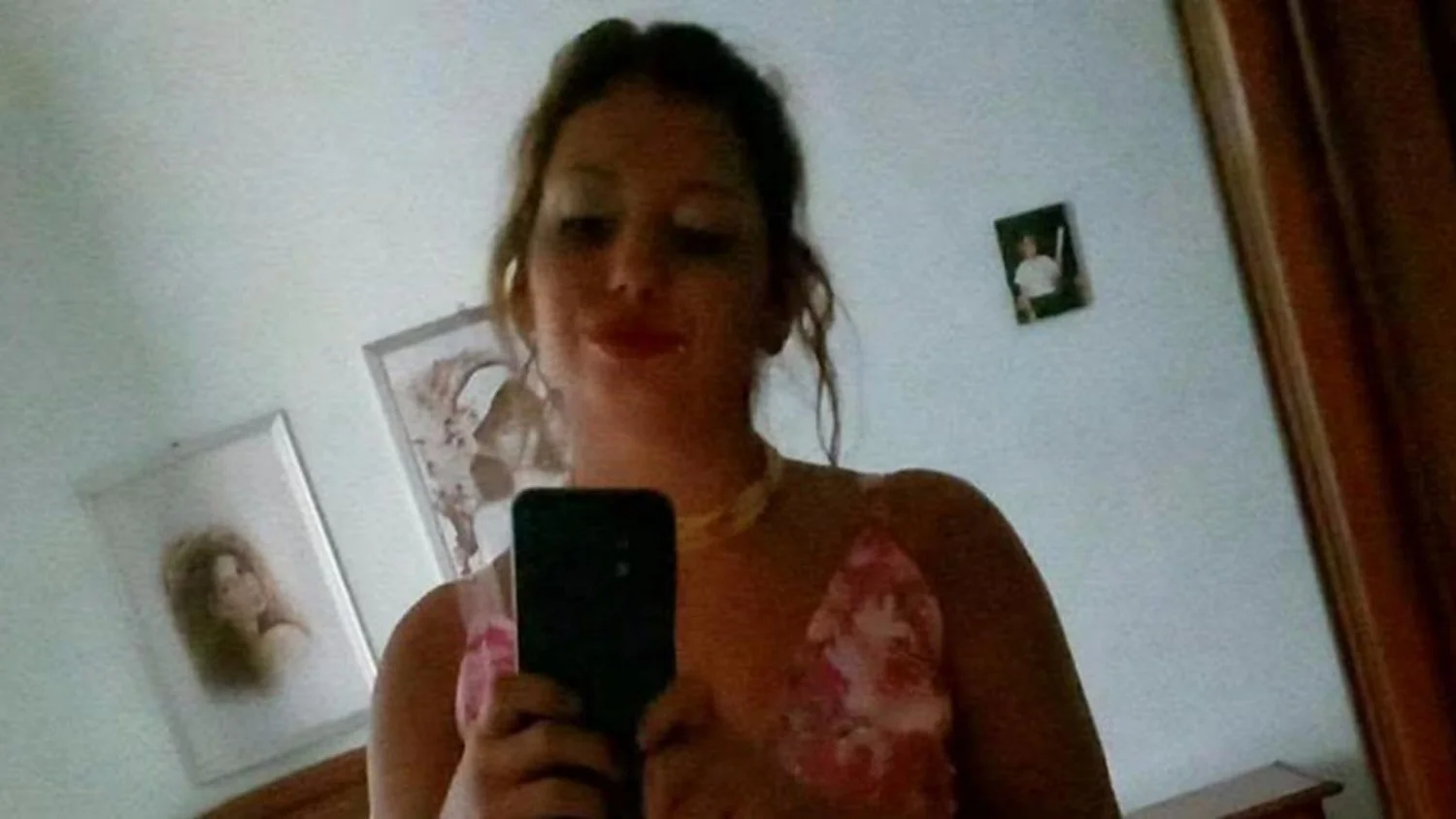 Companheiro de Noemi Impellizzeri é indiciado por homicídio após ela ser encontrada enforcada em Riposto