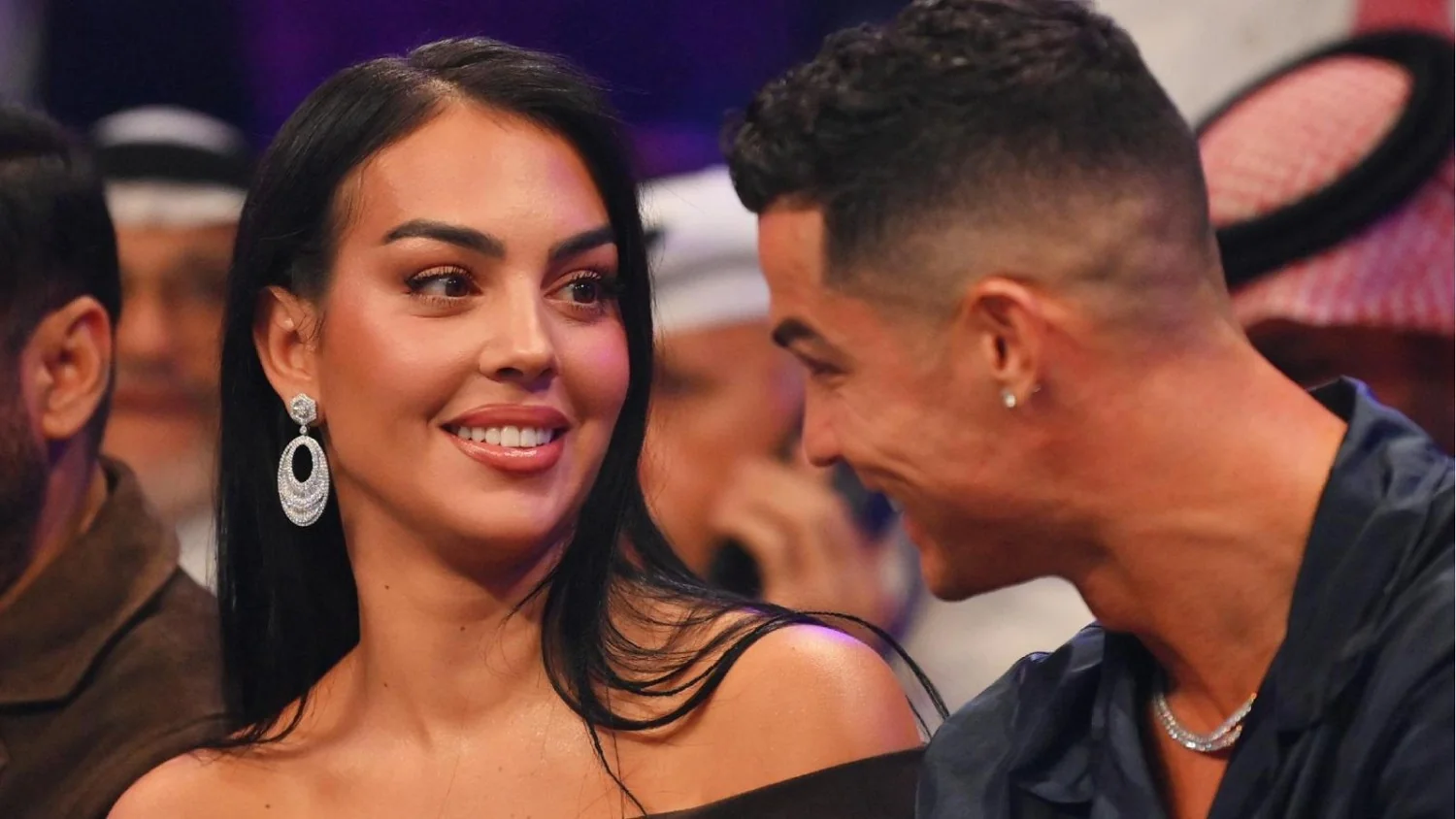 Cristiano Ronaldo e Georgina Rodríguez celebram casamento secreto em Cascais