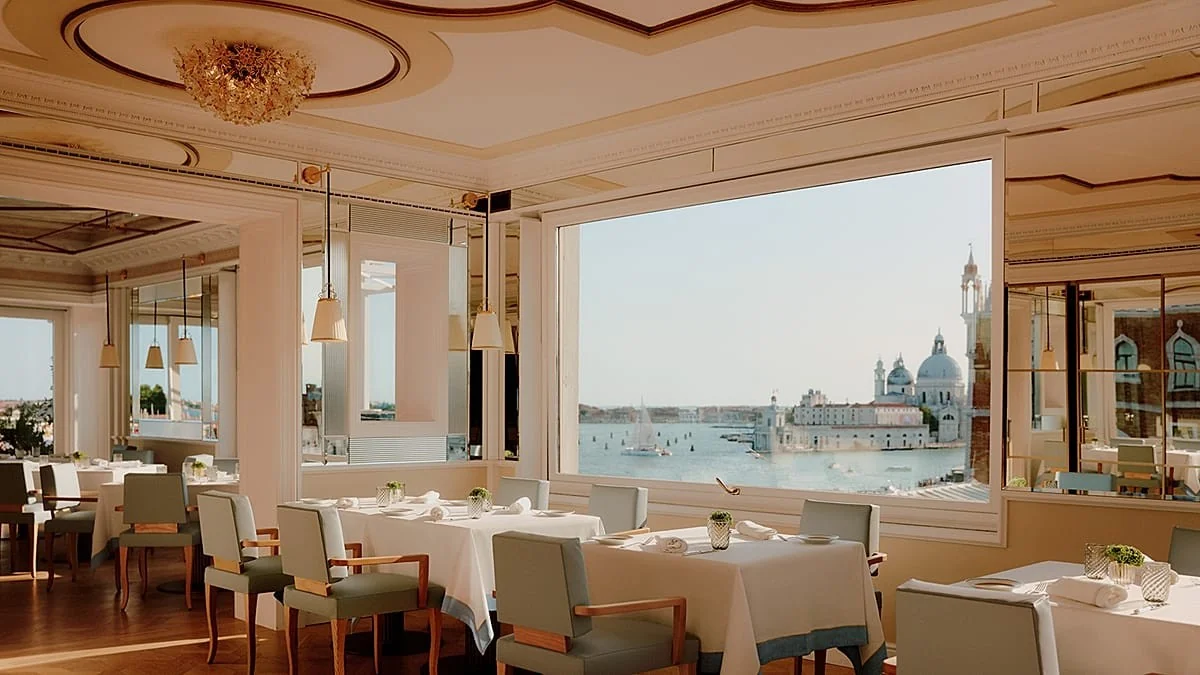 Hotel Danieli reabre em Veneza sob gestão Four Seasons com vistas para a lagoa e design renovado