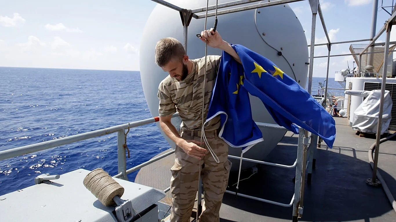 Defesa marítima da UE: a nova corrida para proteger cabos submarinos, gasodutos e o comércio global