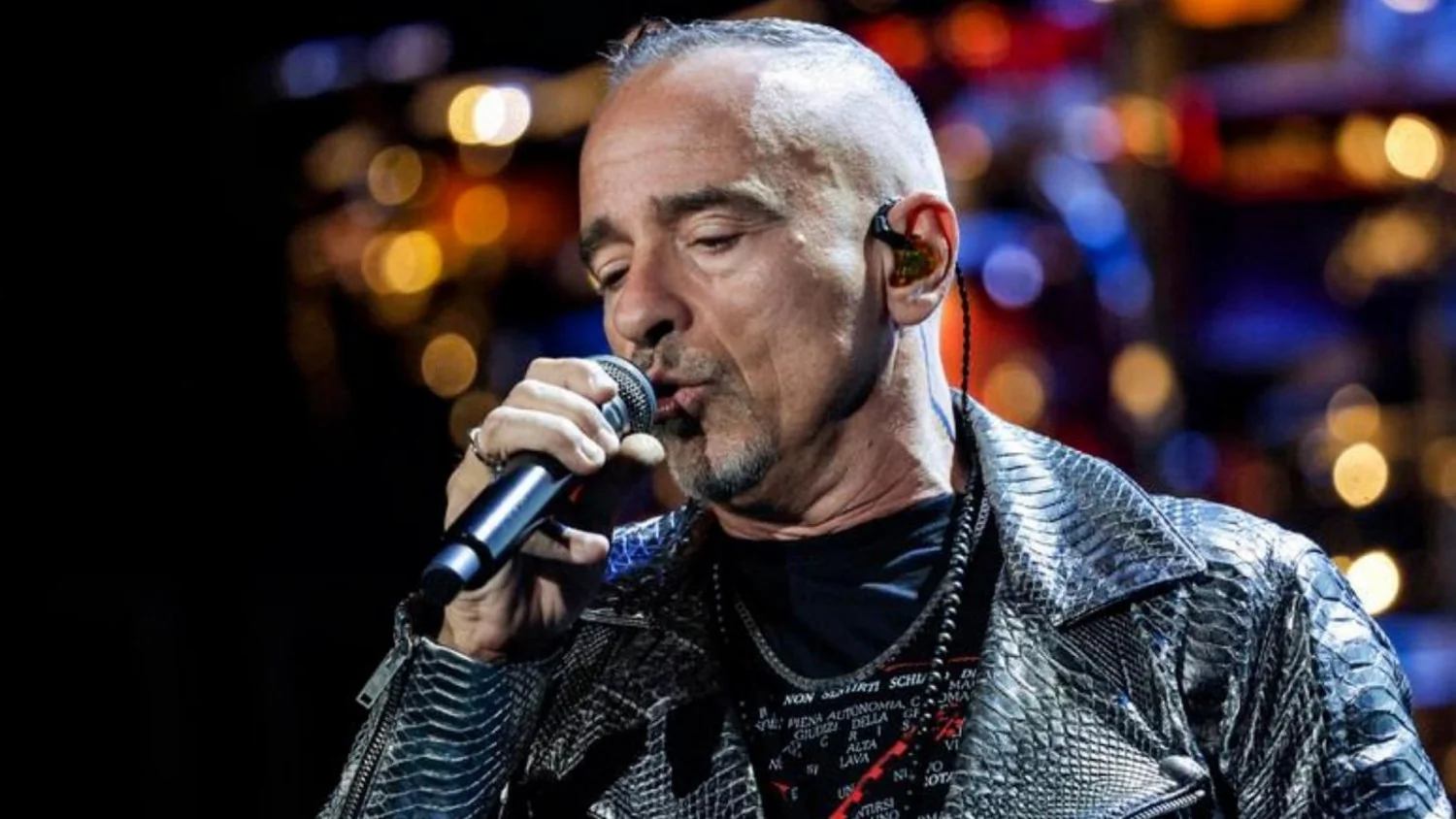 Eros Ramazzotti adia turnê após cirurgia nas cordas vocais: shows nas Américas ficam para 2027