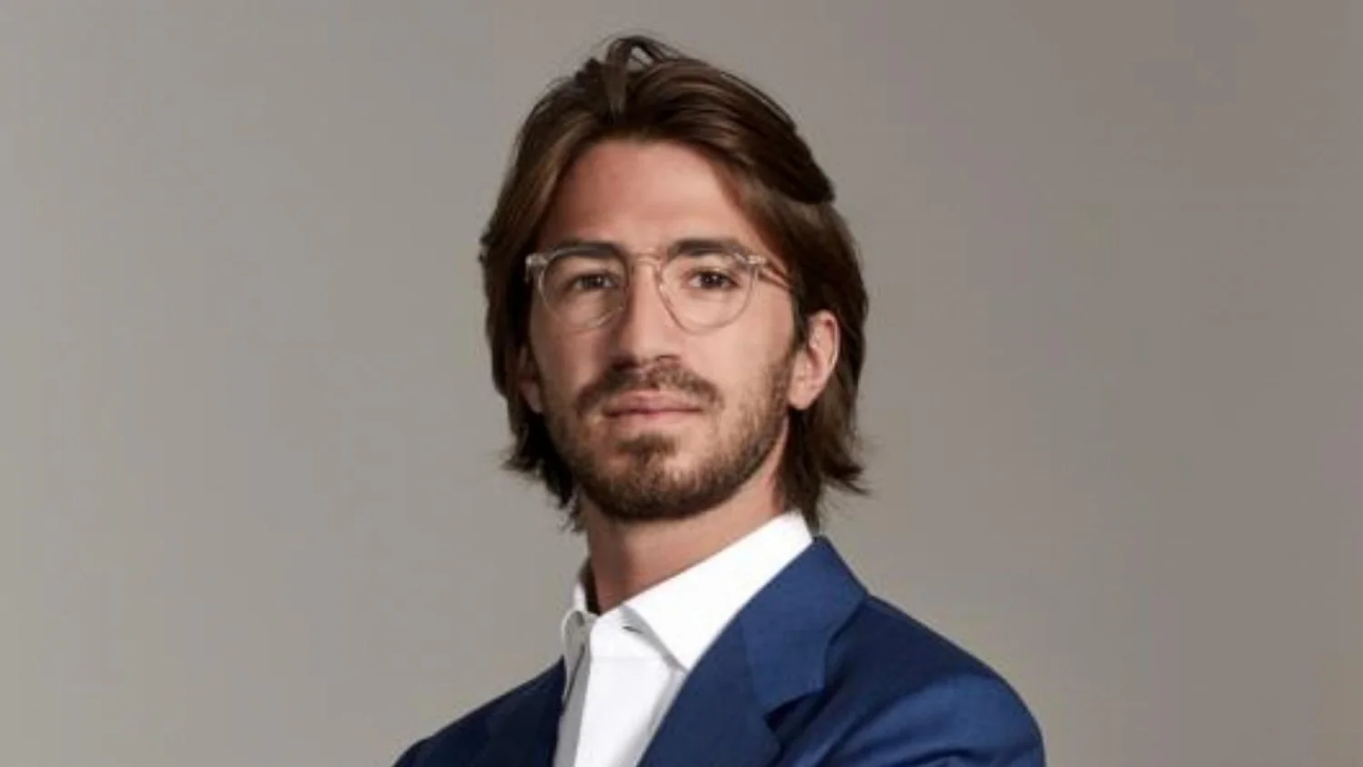 EssilorLuxottica: Leonardo Maria Del Vecchio se afasta da presidência da Ray‑Ban e da estratégia do grupo