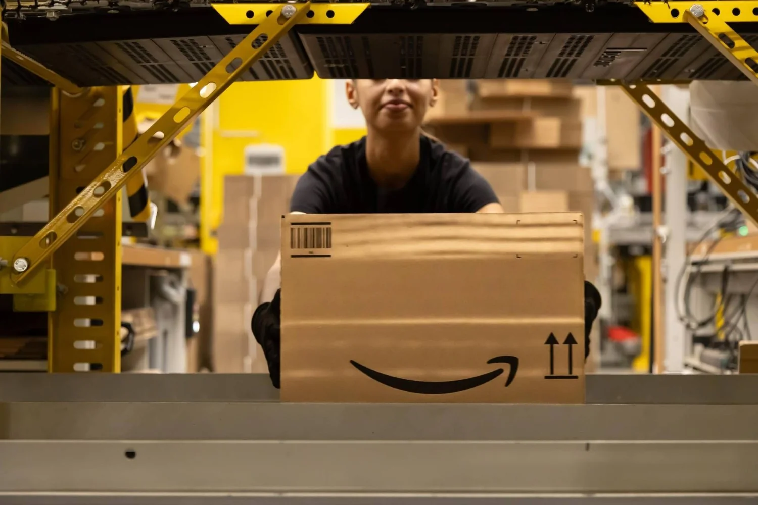 Férias solidárias: 58% dos italianos dispostos a doar dias a colegas; Amazon lança programa na logística