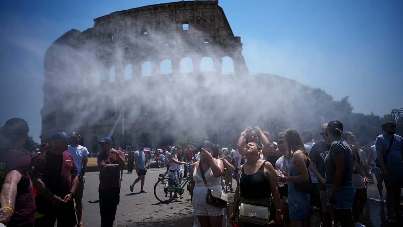 Ferragosto: 29 milhões de italianos celebram o 'Ano Novo de Verão' e movimentam mais de €1 bilhão em um dia
