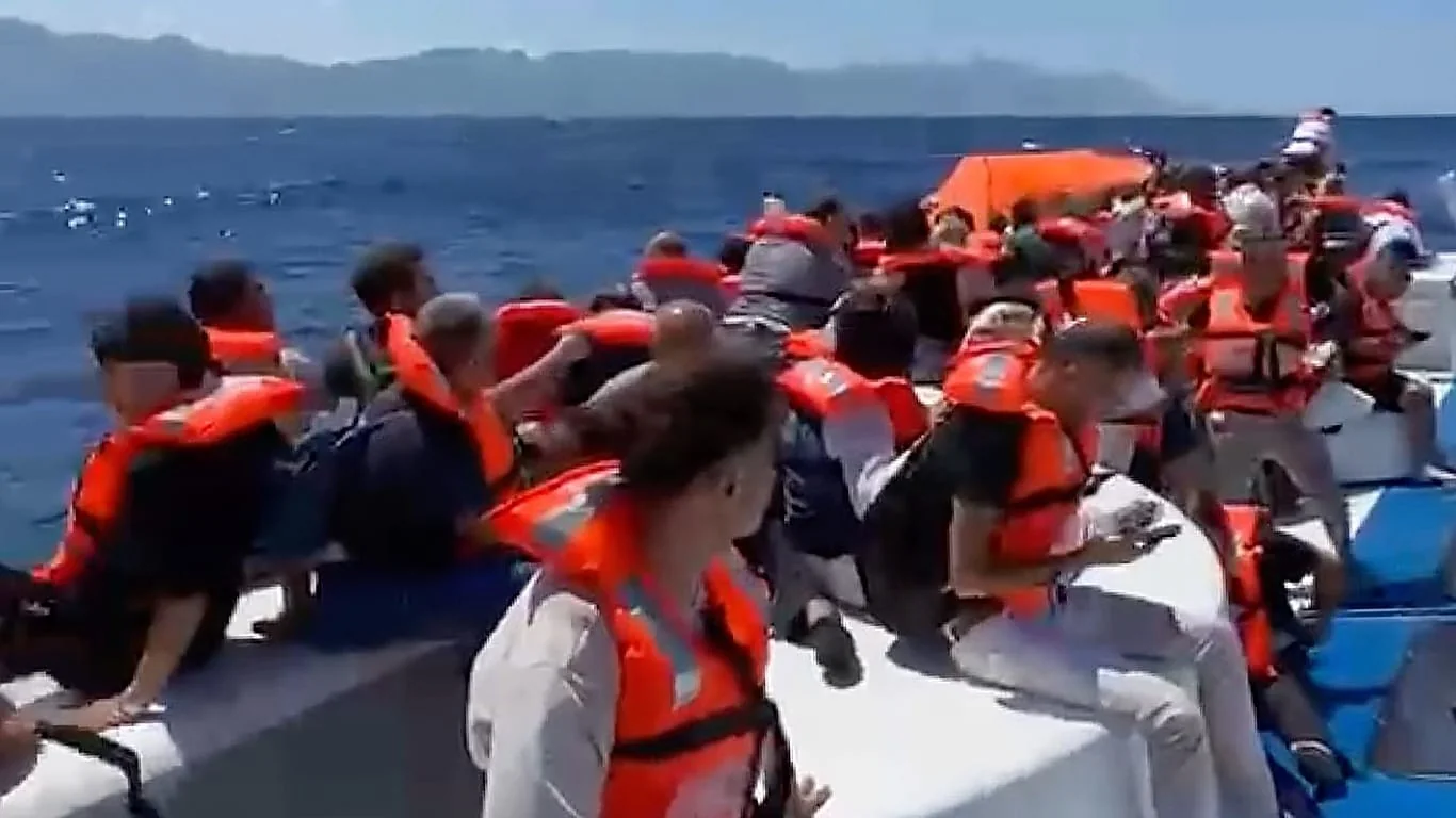 Ferry afunda em Chipre: busca continua por 18 desaparecidos após naufrágio