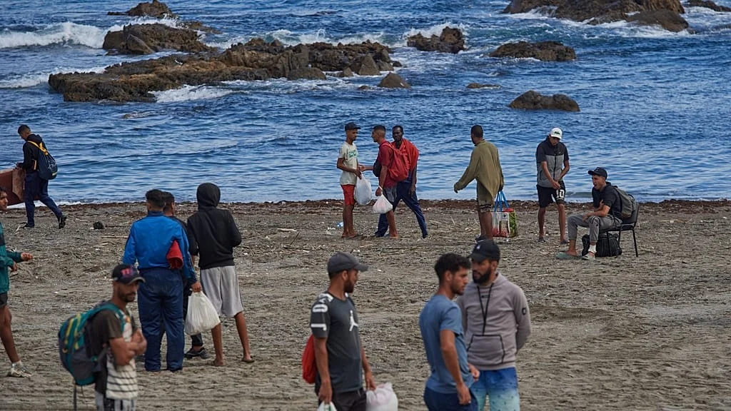 Flotilha de solidariedade parte rumo a Ceuta com cerca de 50 embarcações em ato de apoio