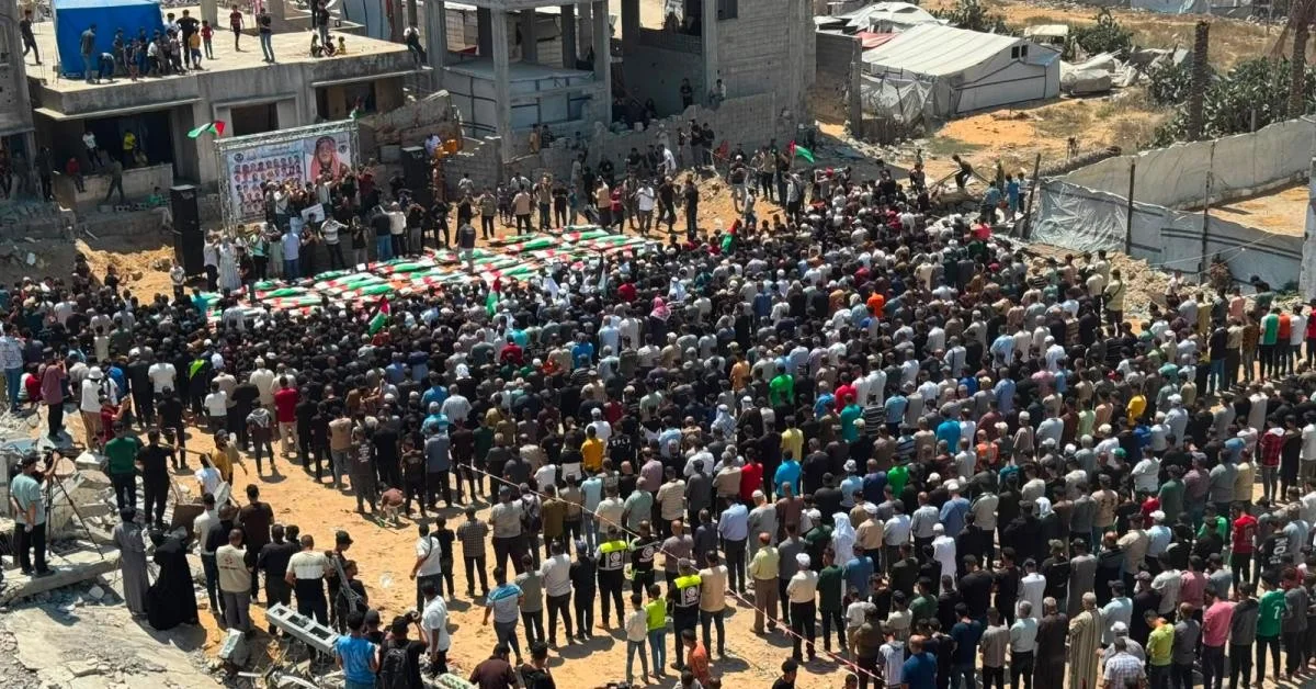 Gaza: o maior funeral em anos — último adeus às vítimas do massacre de Al-Sabra