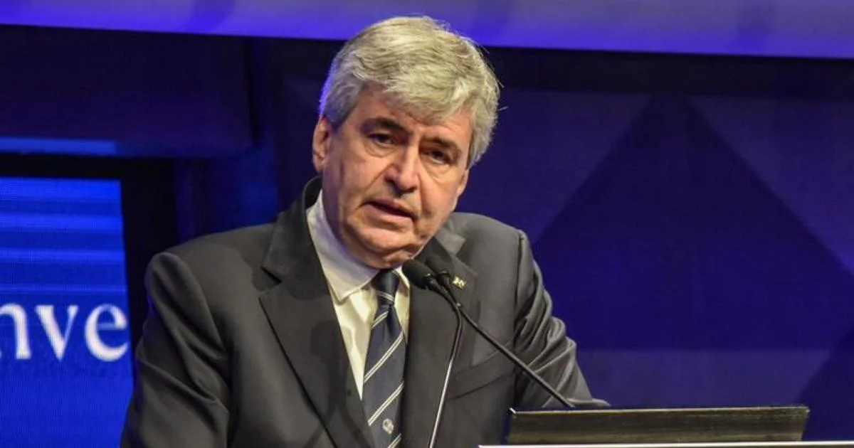Gianmarco Mazzi é o novo ministro do Turismo: do palco à pasta, a trajetória entre cultura, solidariedade e gestão