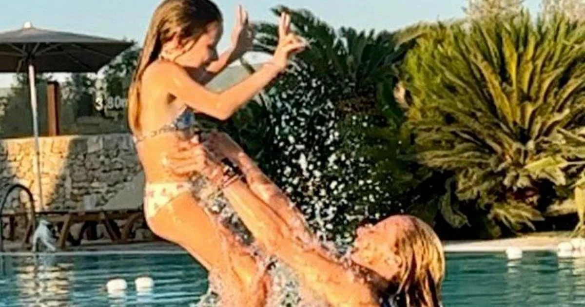 Giorgia Meloni passa dias de férias em La Maddalena acompanhada da filha Ginevra