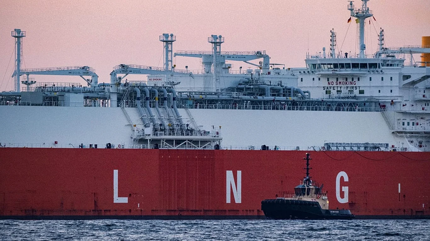 GNL rumo à Ásia deixa Europa à beira de déficit nos estoques antes do inverno