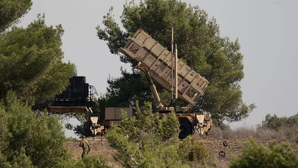 Grécia avalia transferir bateria Patriot de Karpathos para Souda após ameaças do Irã