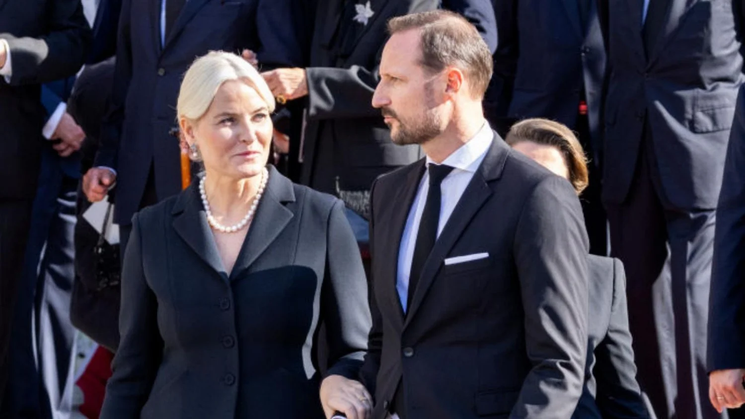 Haakon assume o trono da Noruega: um soberano entre modernidade e desafios