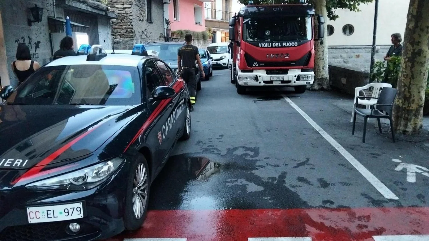 Homem é detido após atirar na companheira em Molini di Triora; arma era de ar comprimido
