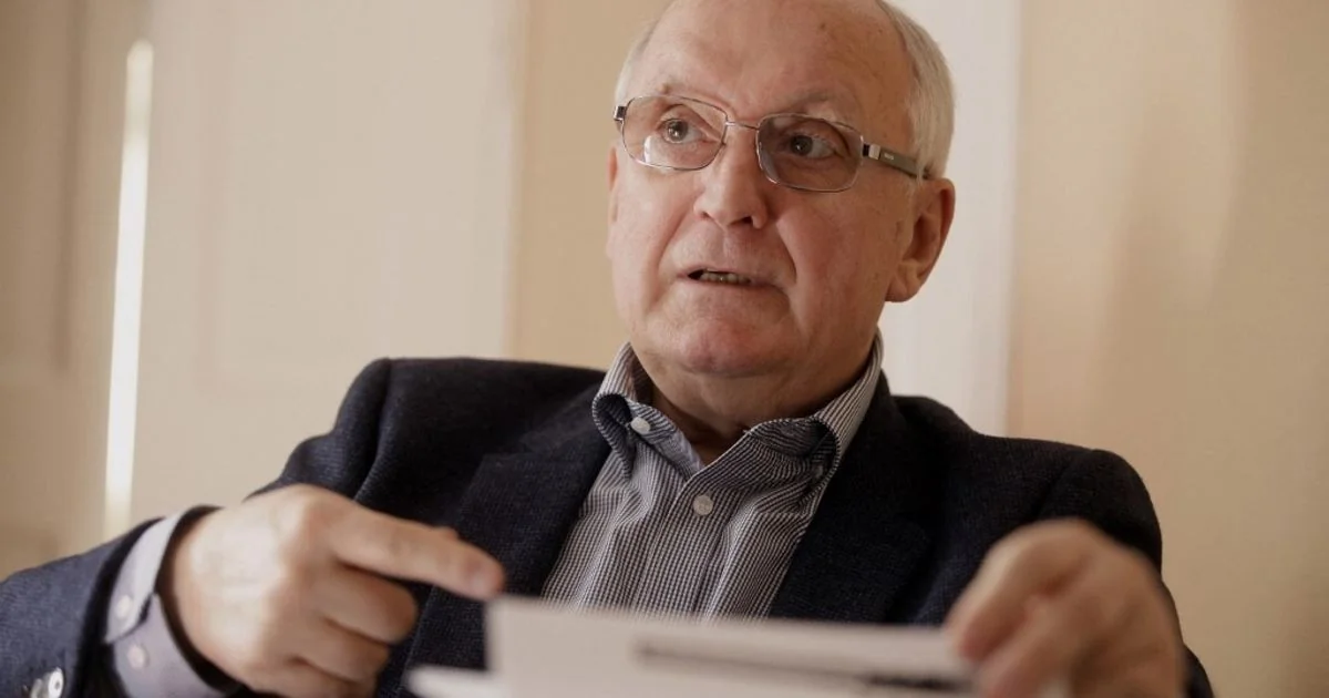 Hungria indica Andras Baka à Presidência: movimento decisivo do governo Tisza