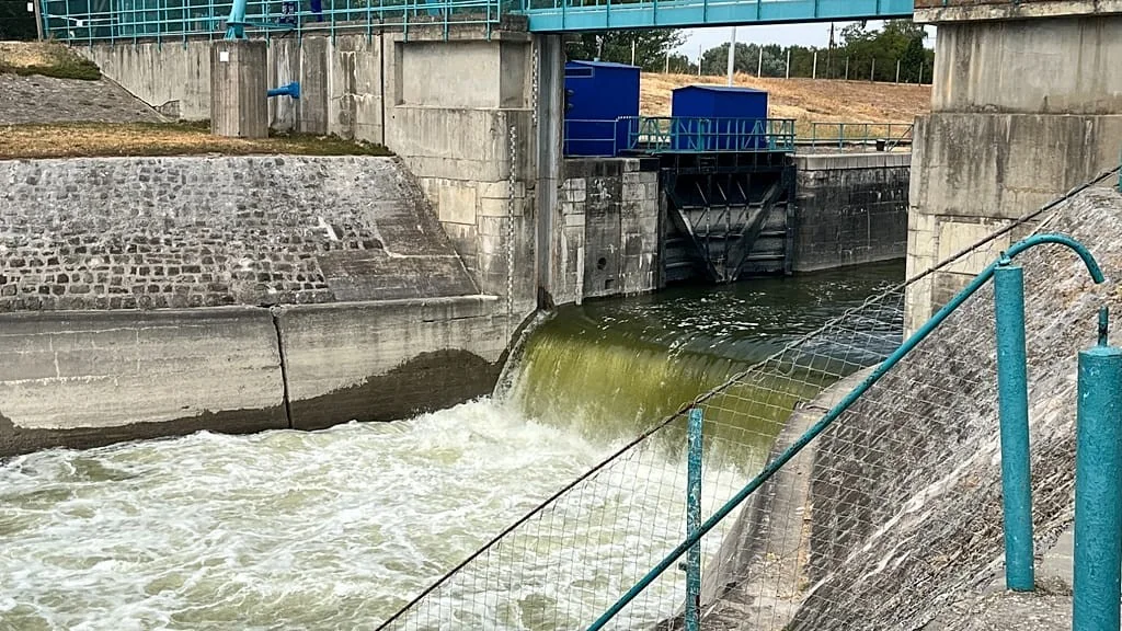 Hungria age no tabuleiro do Danúbio para salvar a central nuclear de Paks