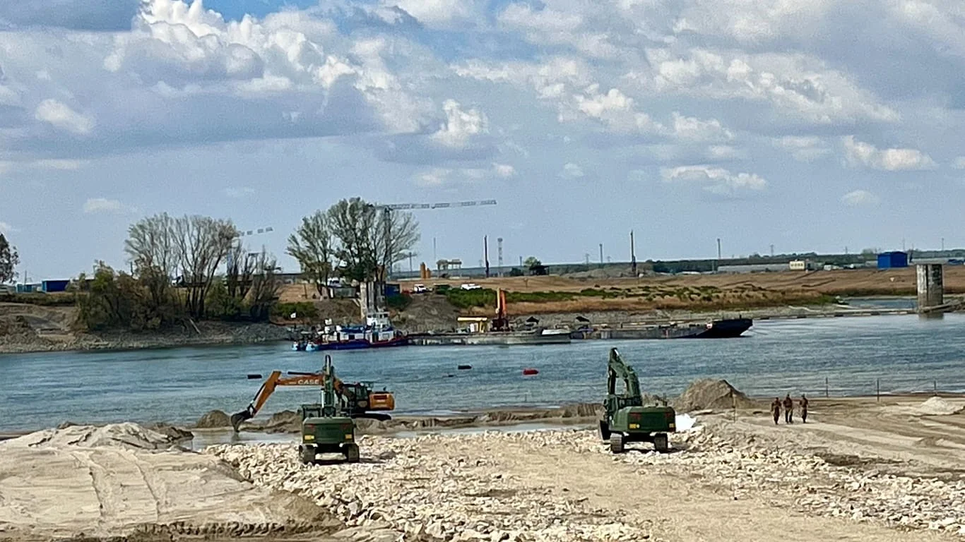 Hungria acelera obras no Danúbio para garantir resfriamento da central de Paks