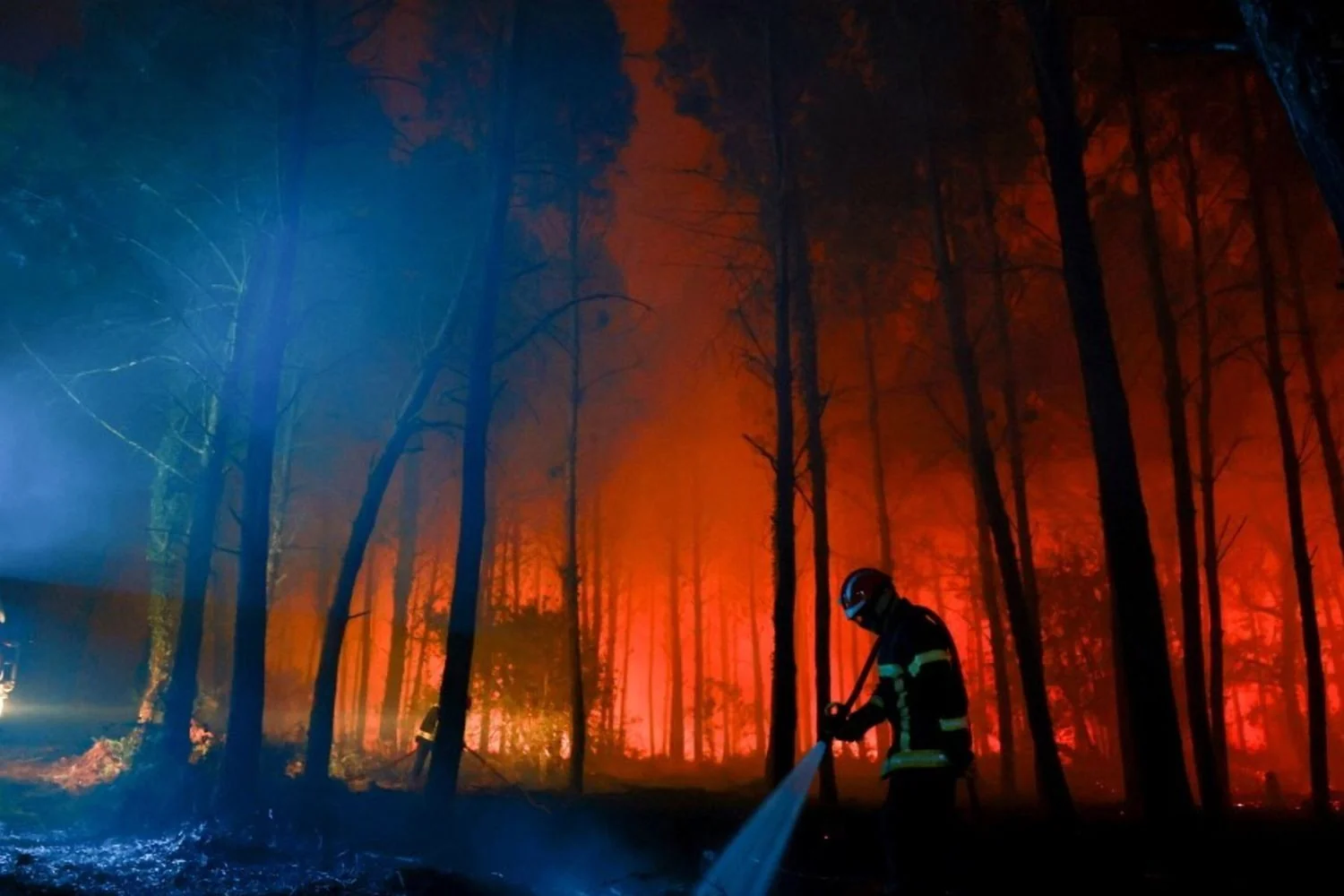 Incêndios não dão trégua na Europa: rogos ativos na França, Grécia, Bélgica, Croácia e Sérvia
