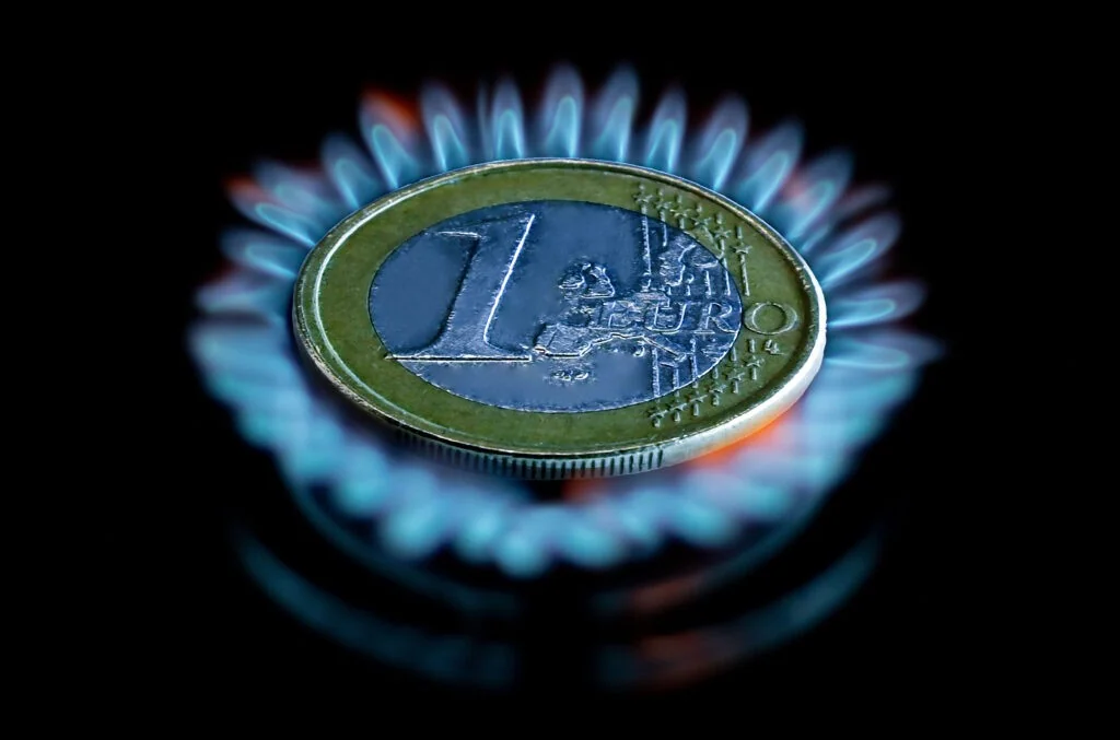 Inflação na Eurozona sobe em julho: custo da energia dispara e reacende debate sobre juros