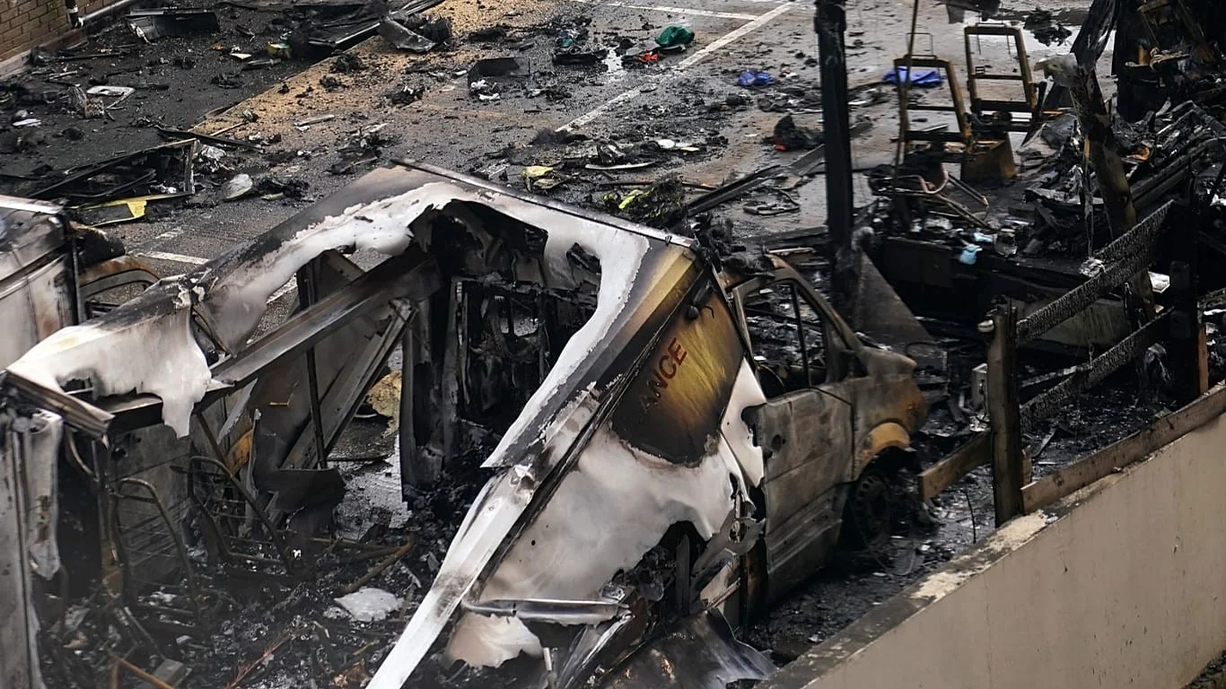 Quatro jovens admitem ter incendiado ambulâncias da Hatzola em Londres: um ataque deliberado à comunidade judaica