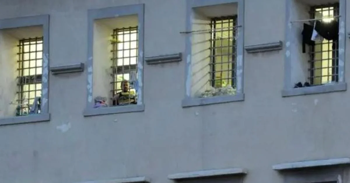 Malta: 15‑ano Flavio Santoiemma detido há mais de 70 dias por 'procurato allarme bomba'; pai denuncia condições alarmantes
