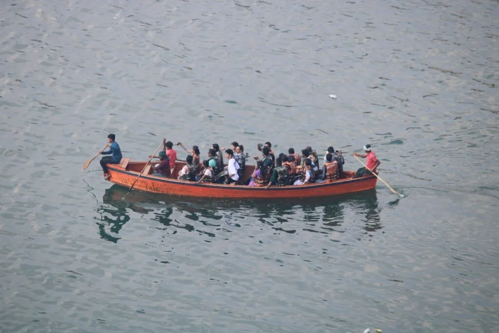 Menos chegadas, rotas mais letais: o Mediterrâneo torna-se uma armadilha para migrantes em 2026
