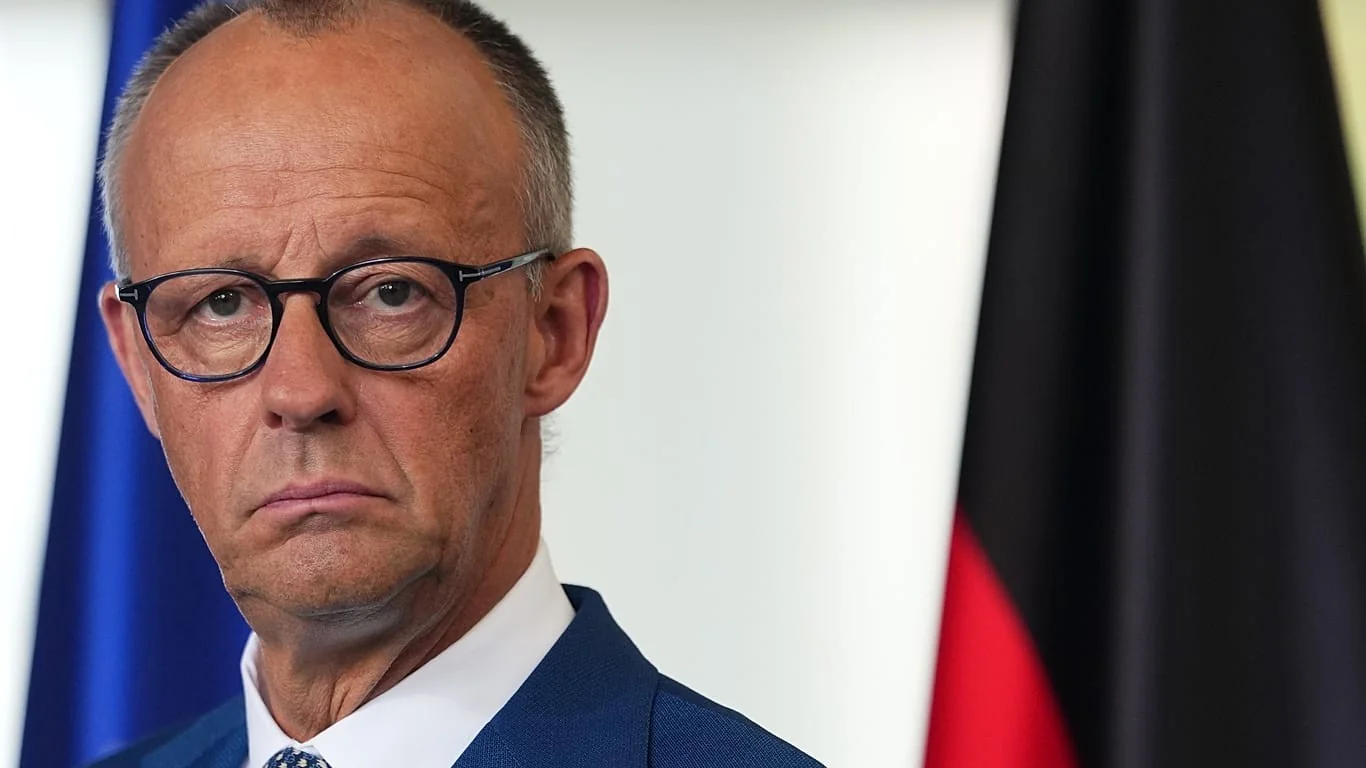 Merz prepara resposta à tentativa de ataque com drones em Leipzig/Halle e considera sanções contra a Rússia