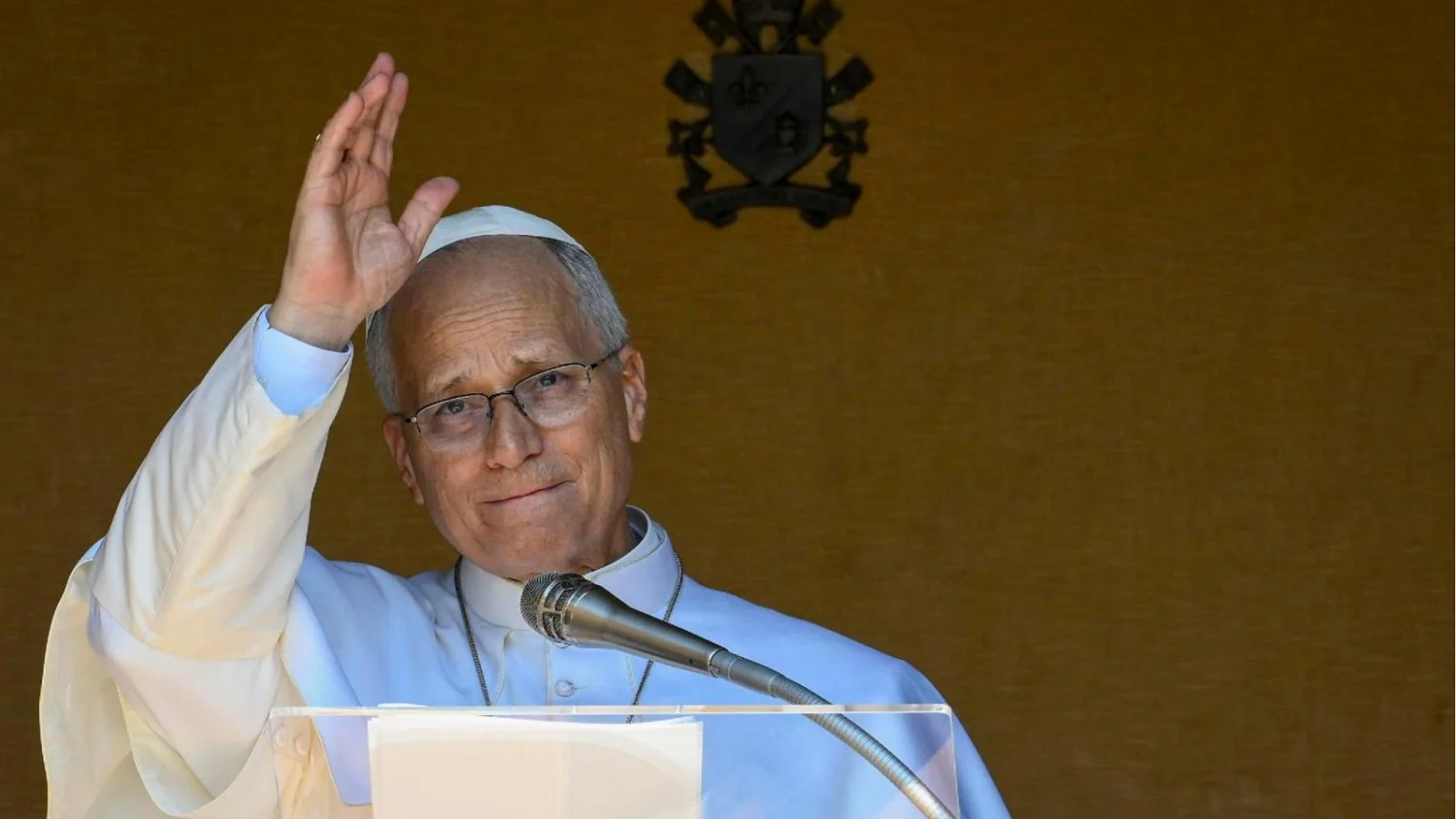 Missa do Papa em Rimini reúne coro recorde de 650 cantores e 115 músicos na praia