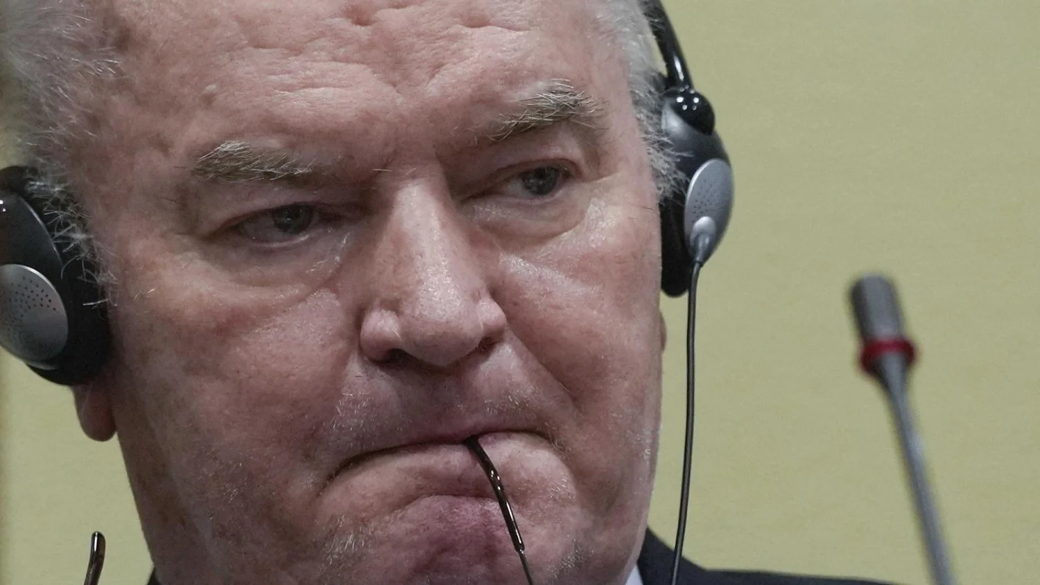 Morre Ratko Mladić, condenado pelo massacre de Srebrenica, aos 84 anos