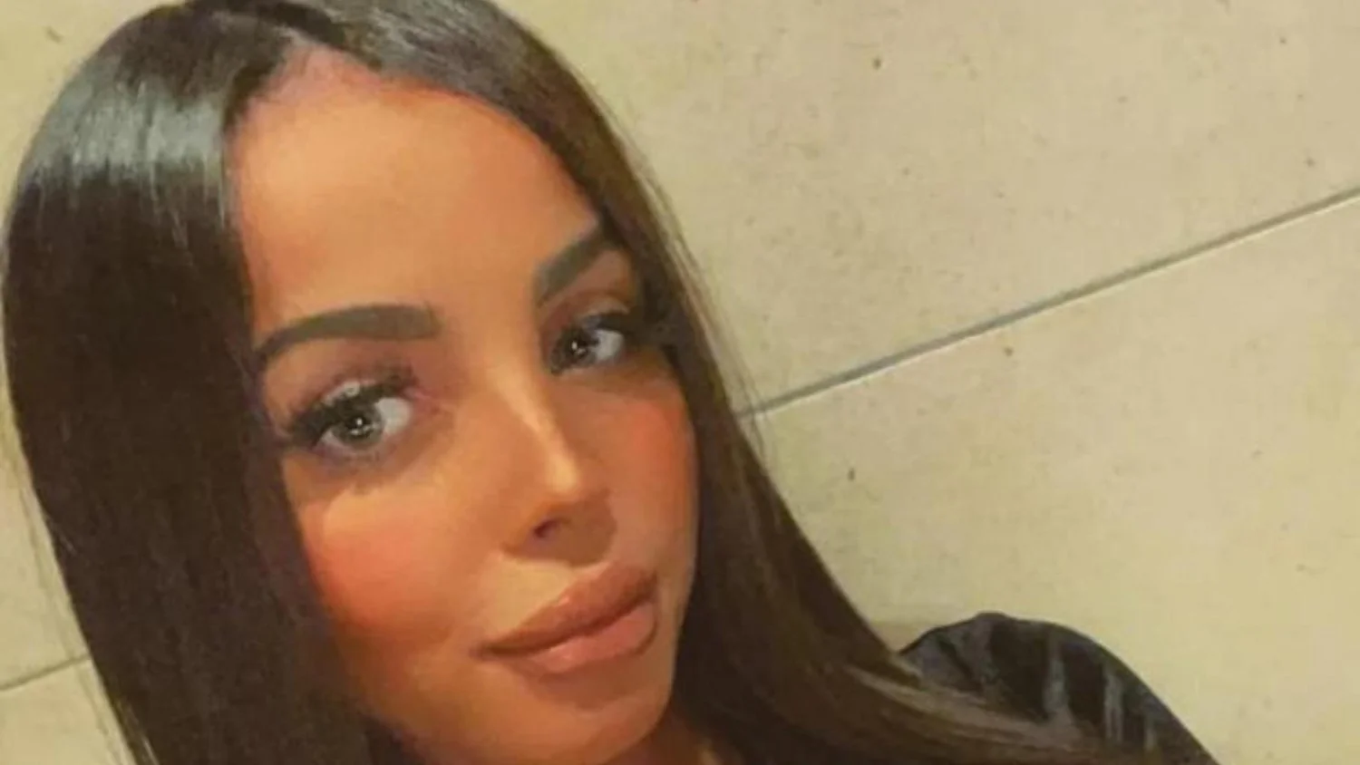 Morte de Sonia Bellina: influencer encontrada parcialmente carbonizada nas vinhas do Gard; dois detidos