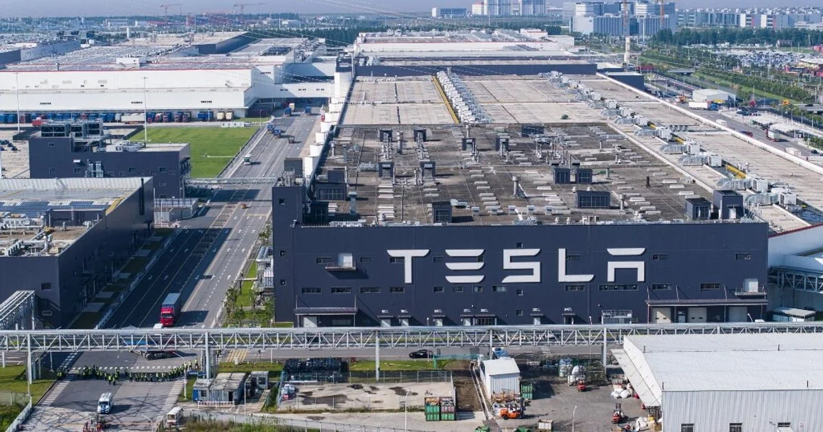 Musk nega venda das operações da Tesla na China enquanto fusão com SpaceX continua no radar