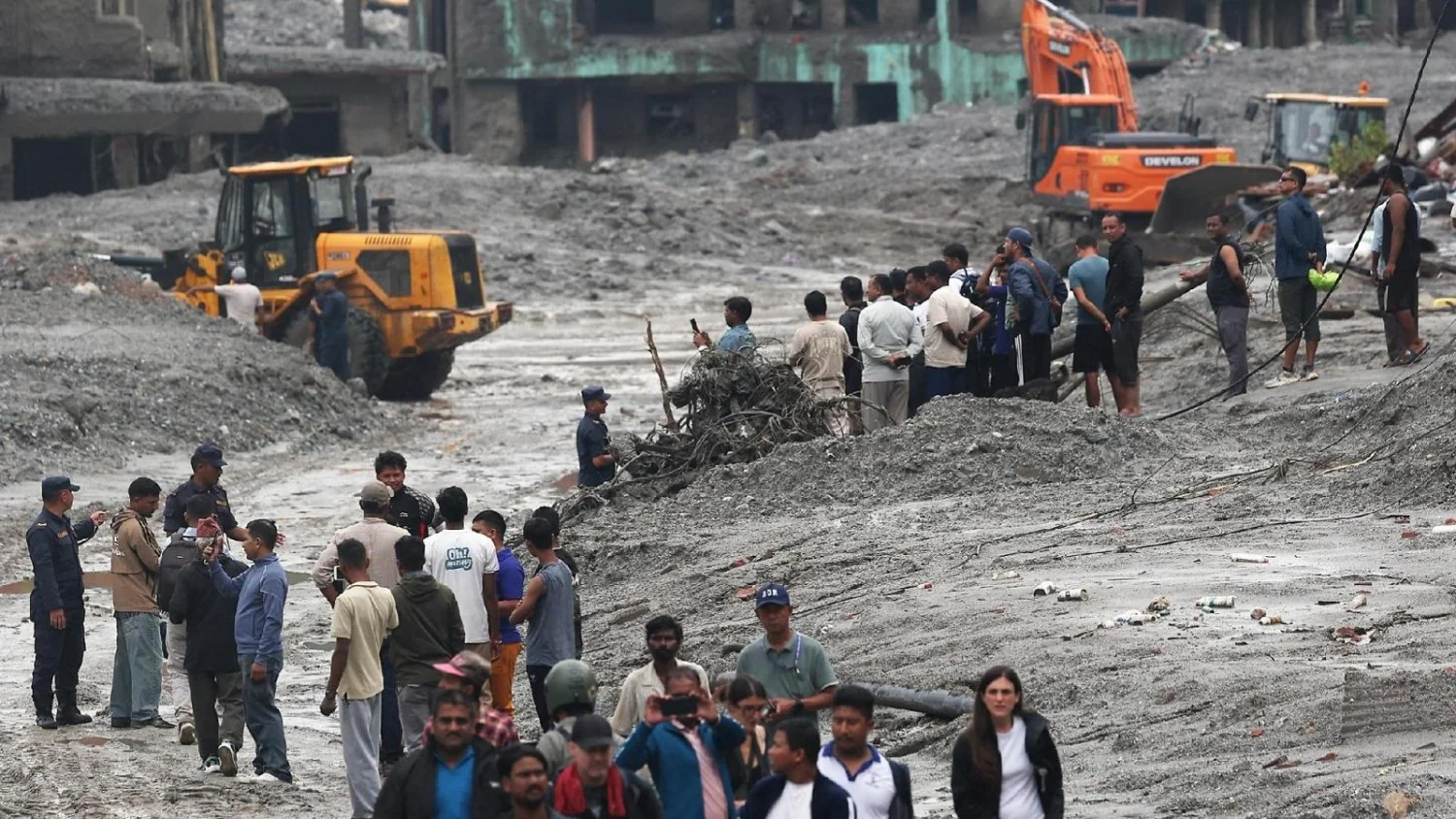 Nepal: enchente catastrófica em Rasuwa deixa quase 800 mortos e mais de 3.000 desaparecidos
