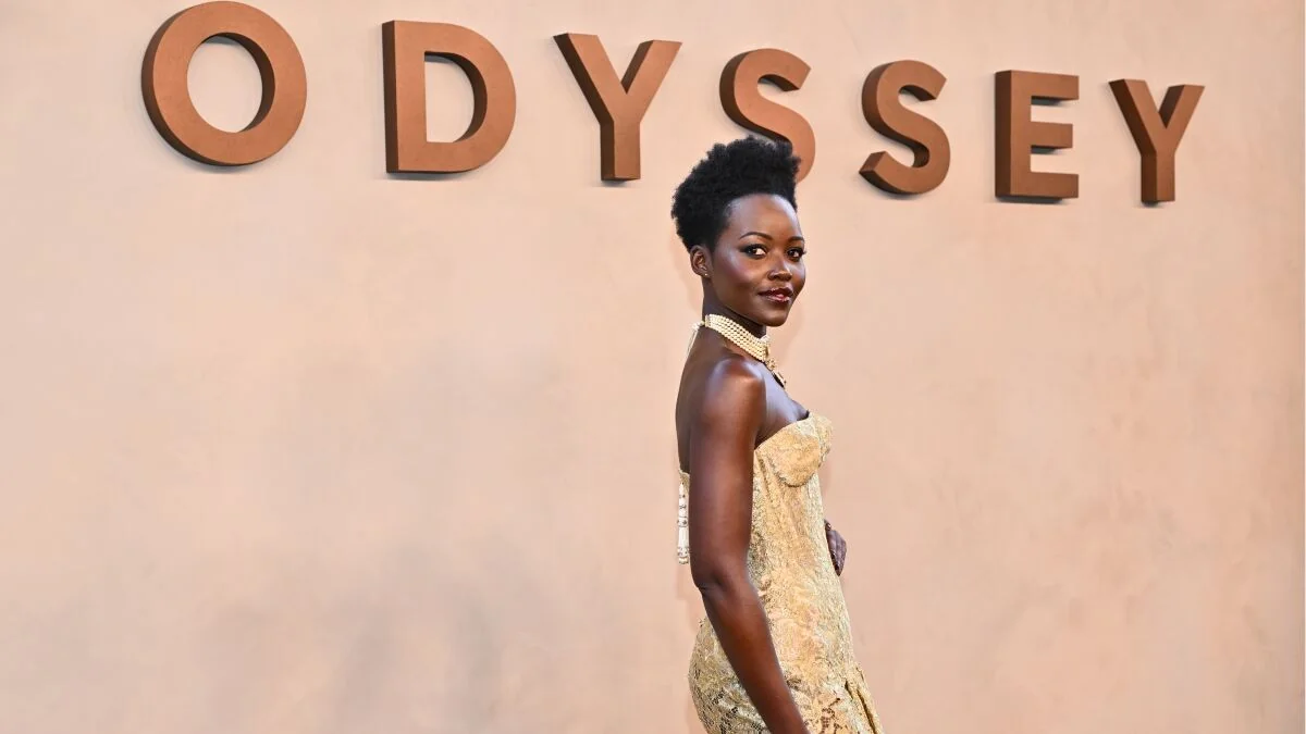 O dilema do gesto 'woke' de Nolan: Nyong'o como Elena e o espelho do público acostumado à diversidade