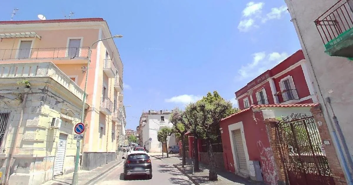 Operário de 54 anos morre após queda do quarto andar em Ercolano