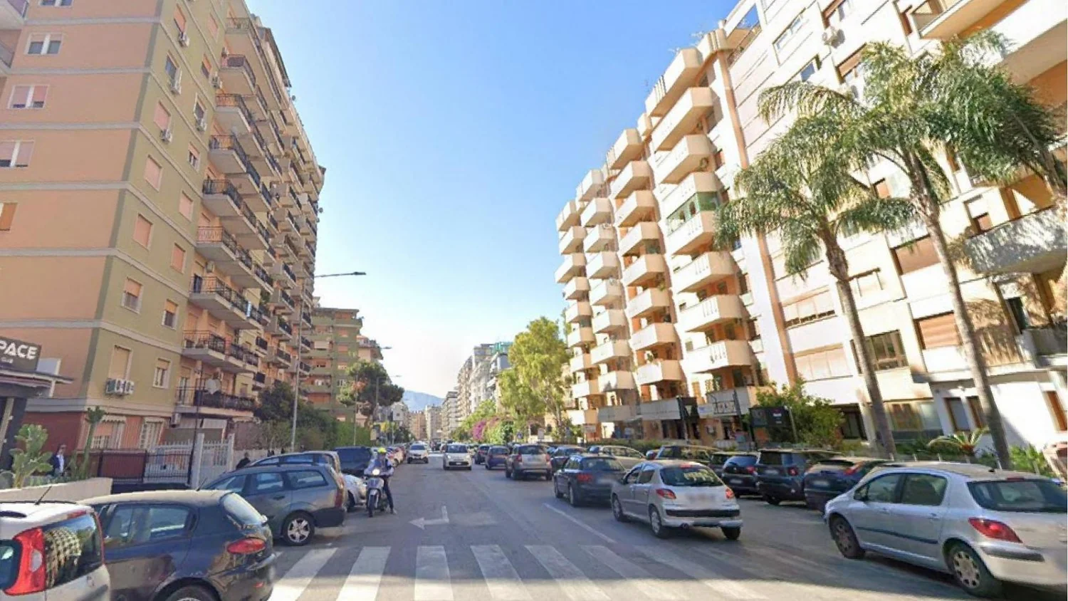 Palermo: menina de 13 anos cai do 9º andar em via dei Nebrodi; investigações em curso