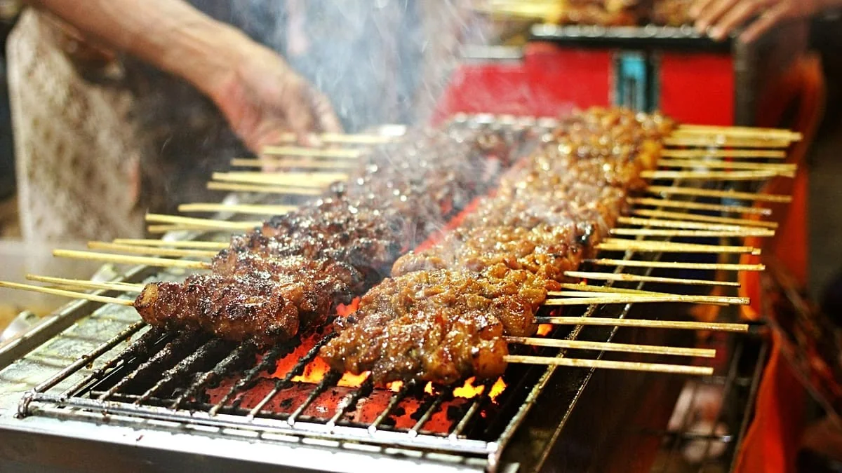Paris é a rainha da comida de rua: estudo revela as 10 melhores cidades do mundo
