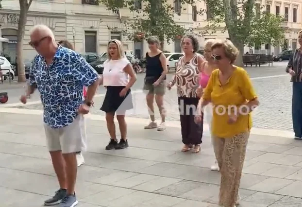 De Testaccio ao sonho da TV: Pasquale e Elisa, os bailarinos virais que pedem um convite para Ballando