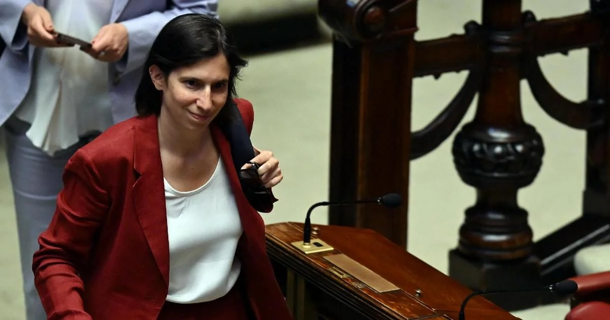 Caso SAFE abre racha no PD: tensão entre Elly Schlein e riformisti sobre a defesa europeia