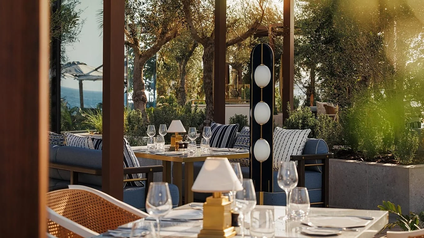 Pequenos-almoços de hotel que justificam a viagem: dos clássicos britânicos ao luxo em Ibiza e Dubai