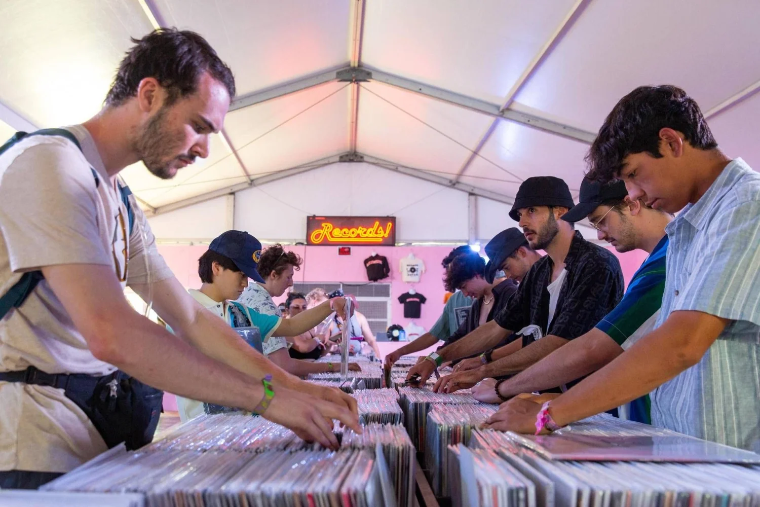 A revanche do vinil: por que o mercado virou um negócio bilionário além da nostalgia