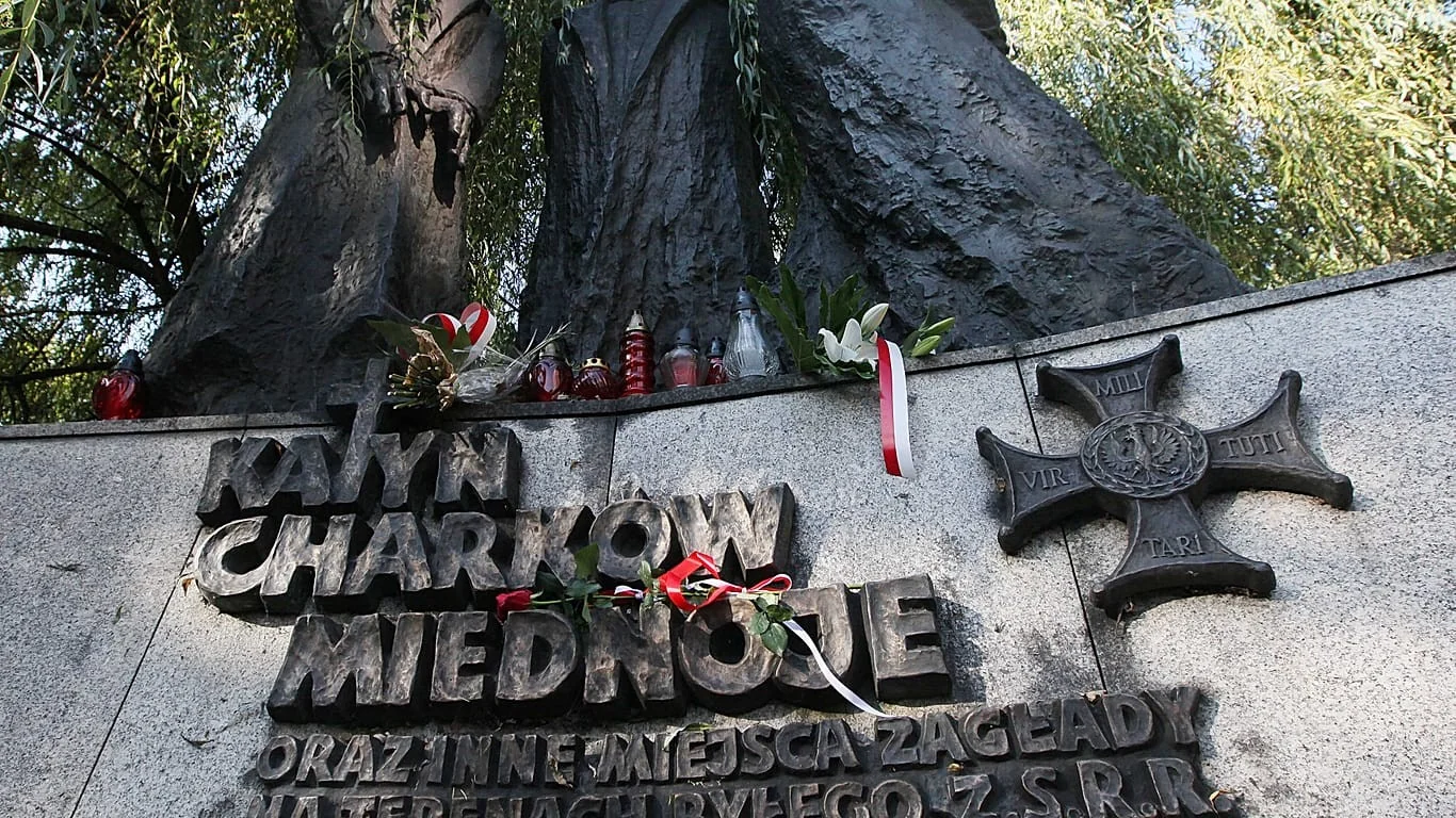 Rússia condena a 26enne polonês Jan Ksężepolski a 11 anos por lembrar os crimes do NKVD em Tver