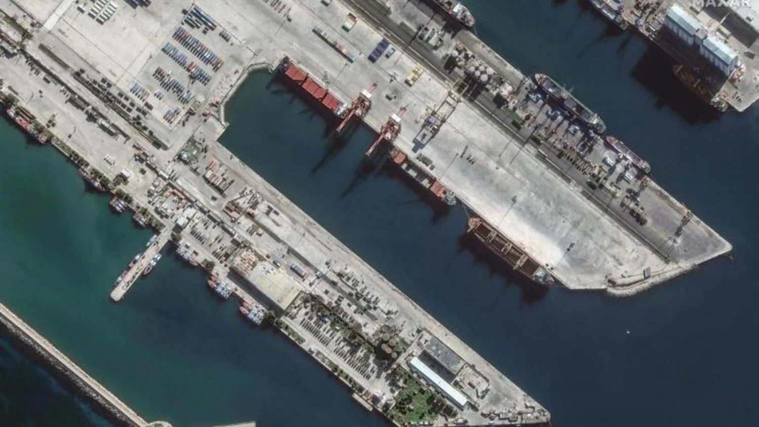 Síria e Rússia fecham acordo: bases de Hmeimim e Tartus serão transformadas em centros de treinamento conjunto