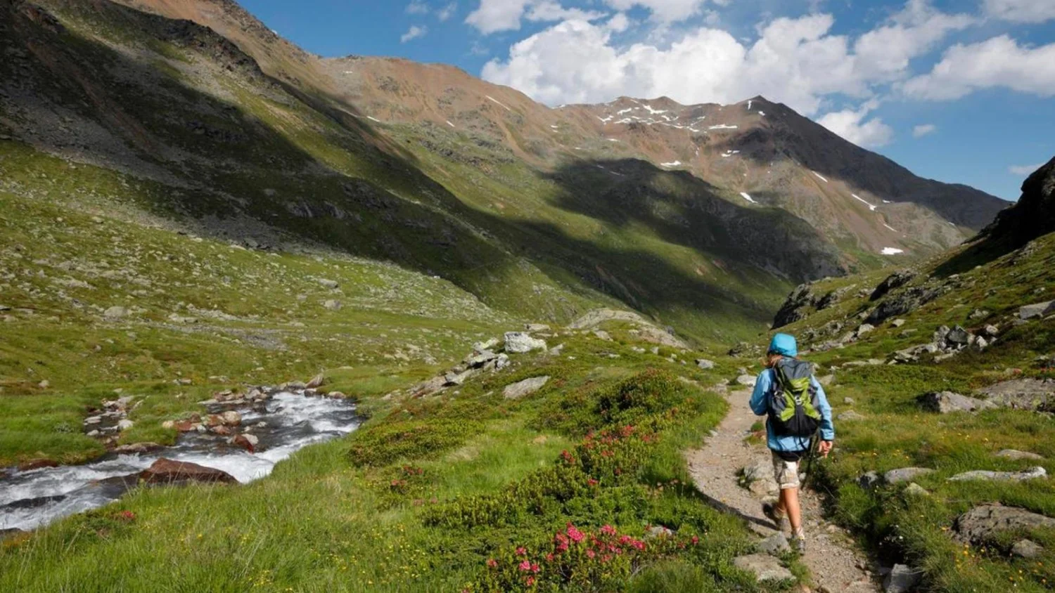 Stelvio fecha pistas de esqui de verão por calor extremo no glaciar