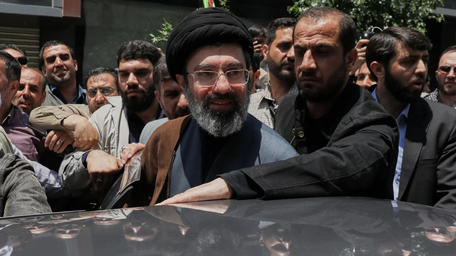 Tensão no Oriente Médio: Hezbollah rejeita acordo Líbano-Israel; EUA removem minas no Estreito de Hormuz