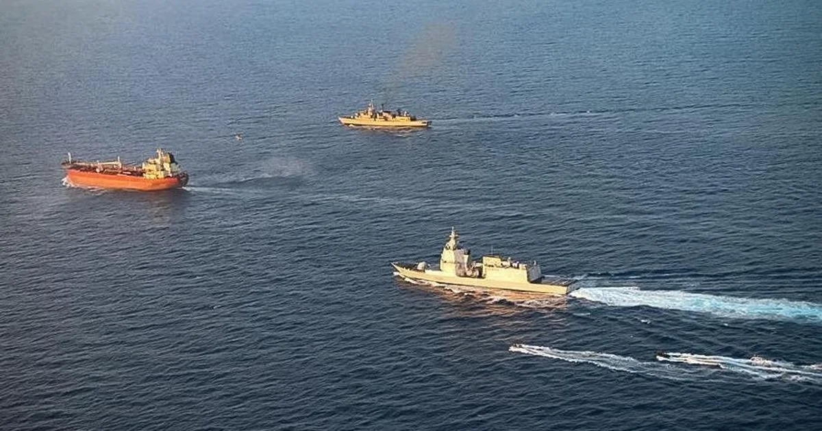 Nave Thaon di Revel aborda petroleira sancionada Toa Payoh atribuída à 'flotta ombra' russa