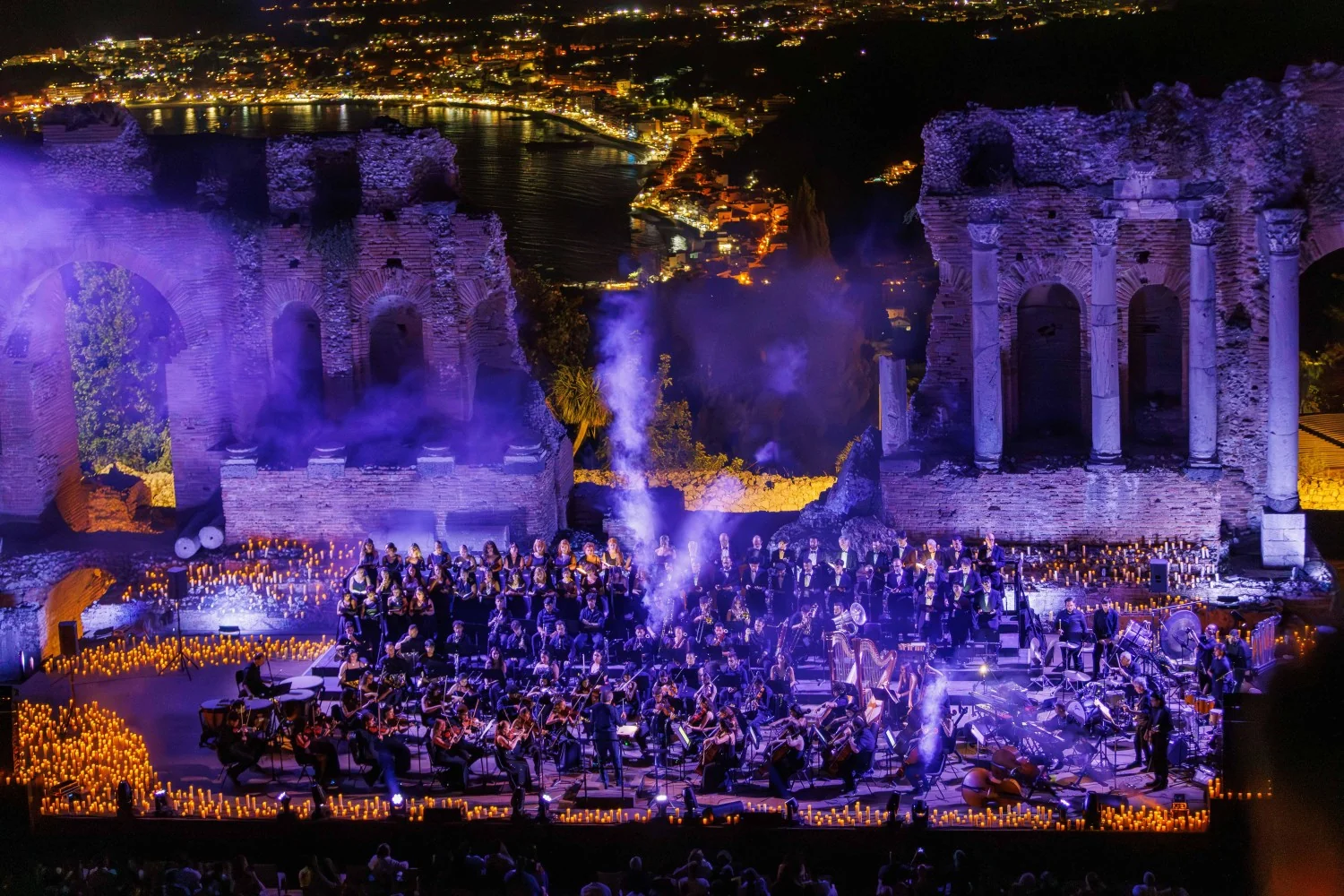 Trittico sinfônico em Taormina: três noites esgotadas e ovaciones no Festival Lírico dos Teatros de Pedra