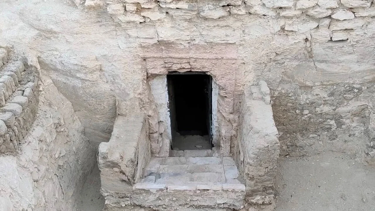 Tumba egípcia de 3.000 anos é descoberta em Tebe: segredo de Paser emerge perto de Luxor